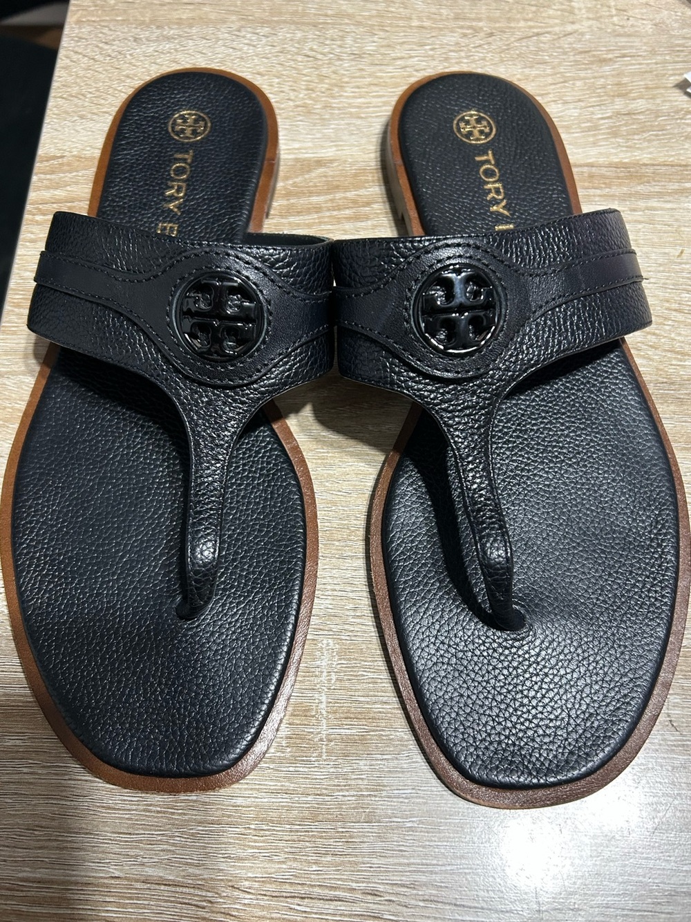 Tory Burch Thong Sandals Womens 9
